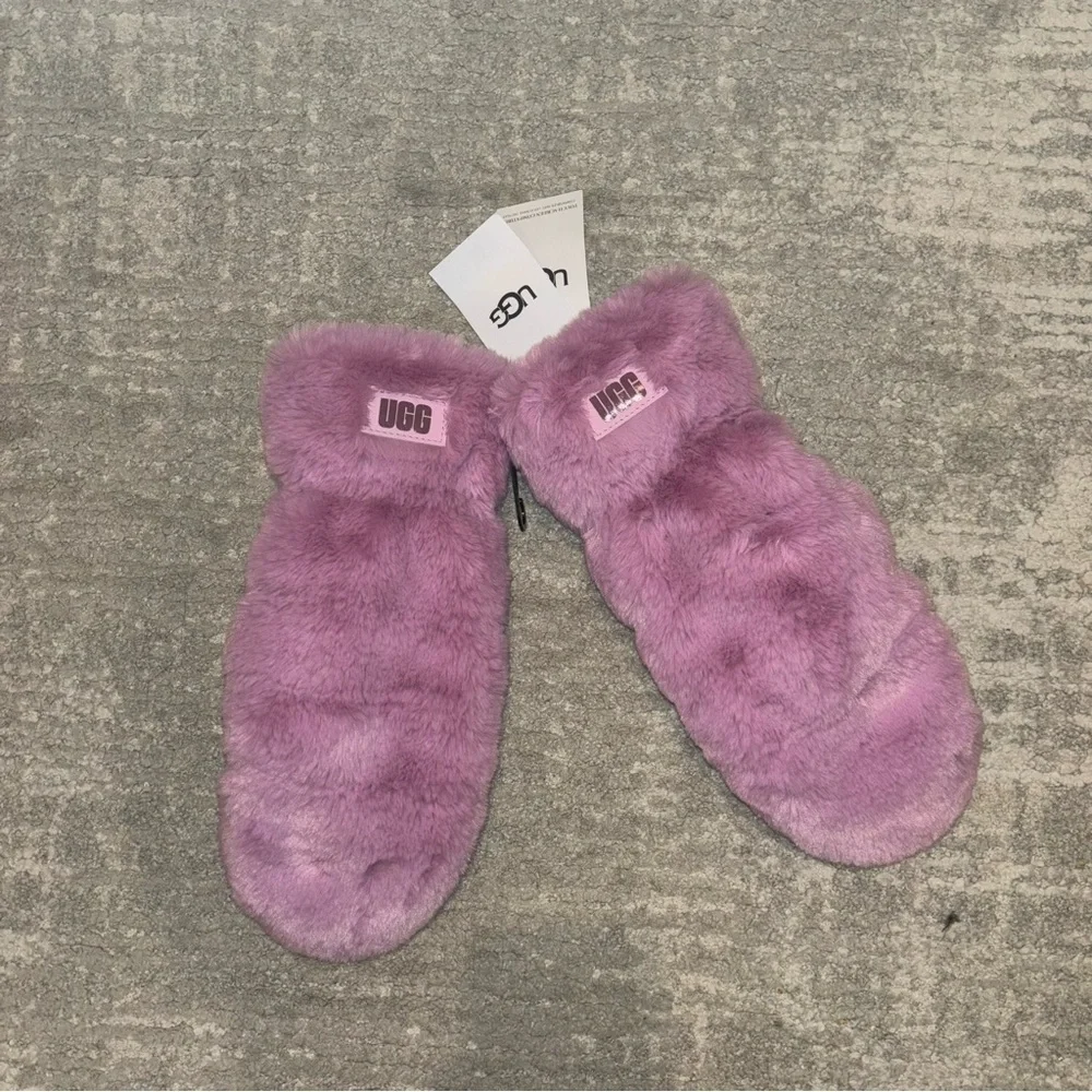 UGG Pink Fur Mittens